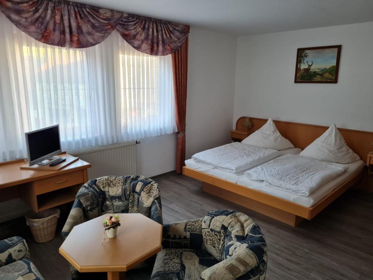 Pension Jung, Baeckerei-Konditorei & Cafe Ruhla Exteriör bild